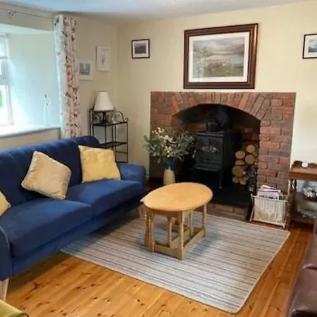 Charming 3-bed Detached With Scenic Views Holiday home Killarney